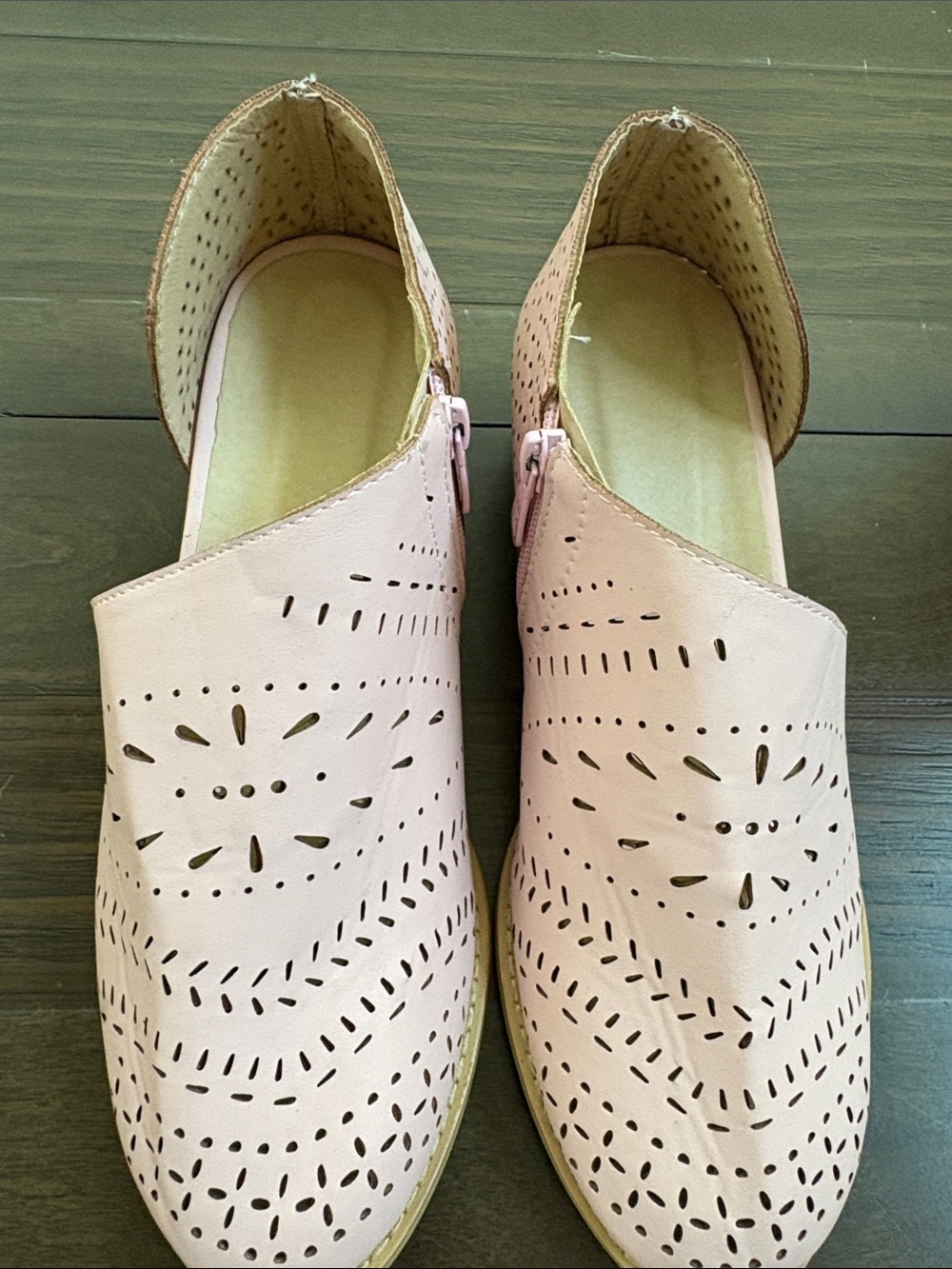 Women's Blush Pink Laser-Cut Slip-On Flats